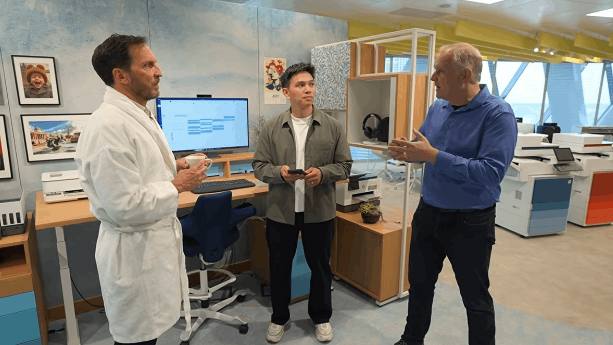 Craig Durr, Frankie Vu, and Brian Phillips at the HP Welcome Center in London