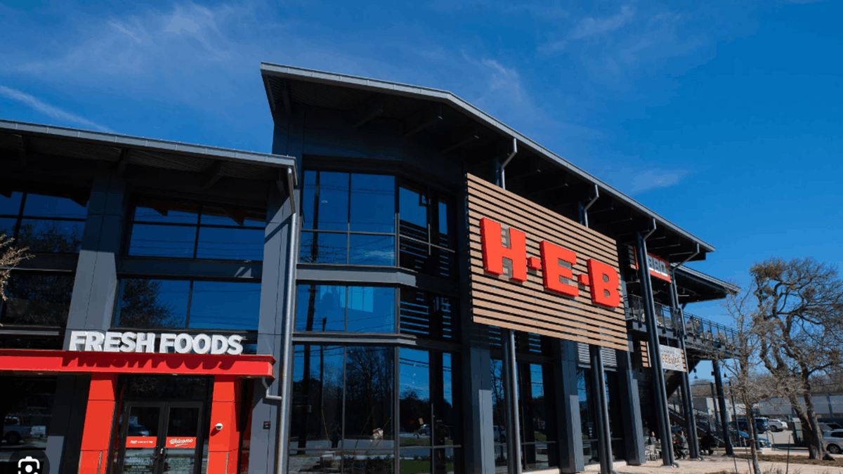 H-E-B grocery store exterior with Appspace signage