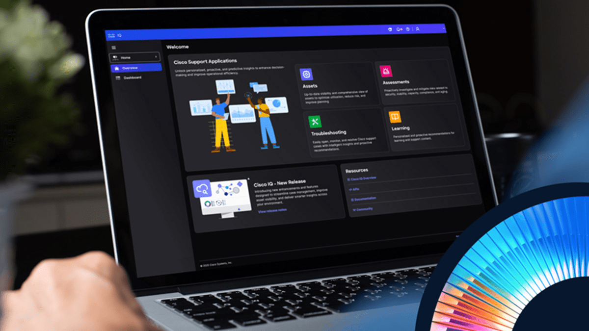 A person using Cisco IQ featuring Cisco’s support applications on a laptop